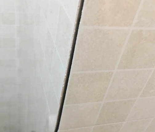 贵州瓷砖空鼓维修公司分享阳台瓷砖脱落的修复过程可以分为以下几个步骤